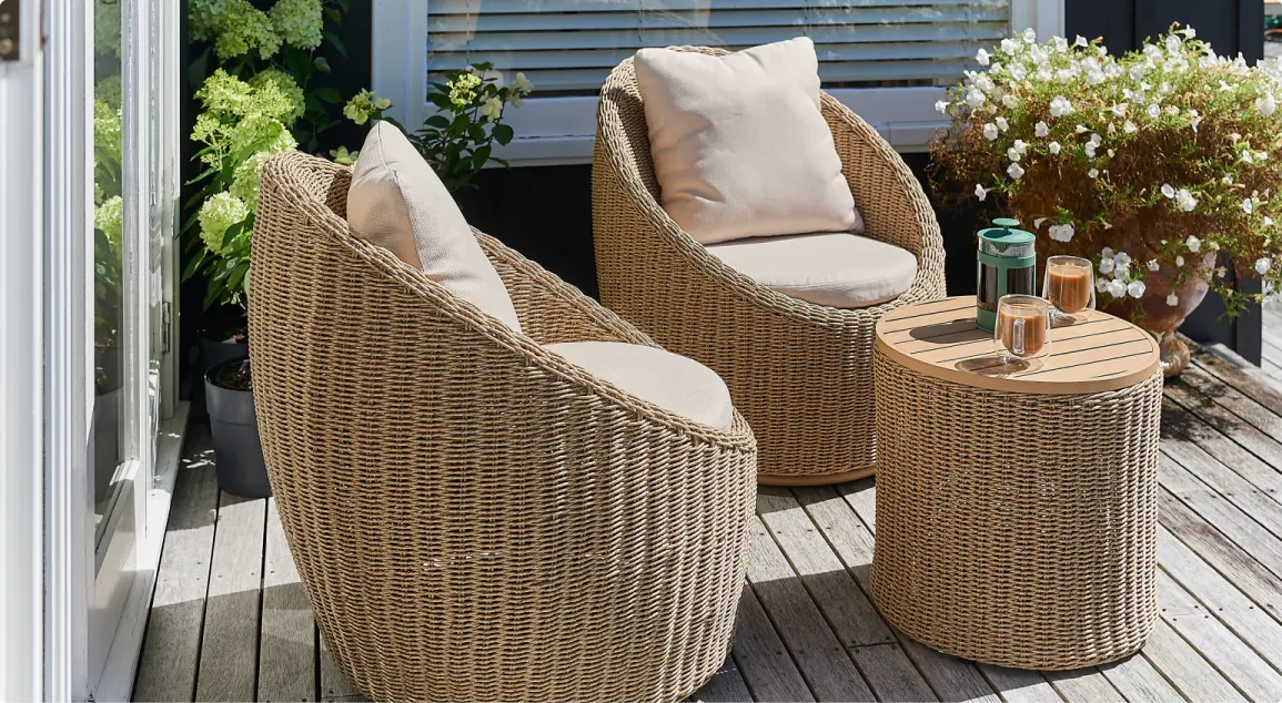 Compact outdoor setting on a balcony