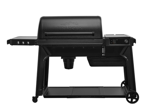 Traeger Woodridge Pro pellet grill